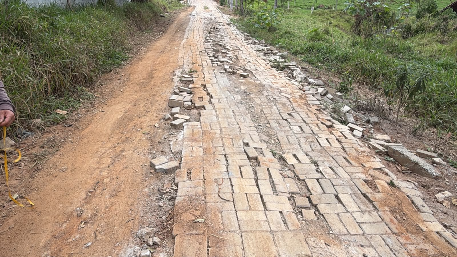Situação atual — Continuação descendo a rua